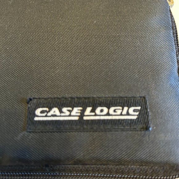 Case Logic cassette tape storage/carrying case with 15 empty cassette cases-Blk - Picture 11 of 11